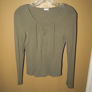 green long sleeve shirt